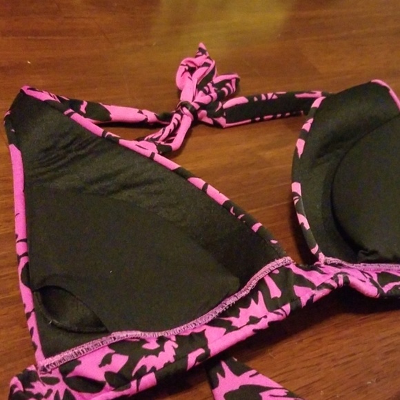 Bikini - Picture 4 of 4